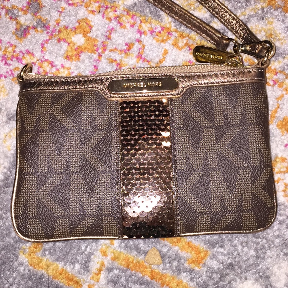 Michael Kors wristlet